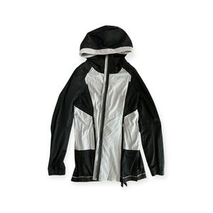 LULULEMON long right round jacket